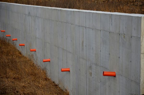 Cost of Retaining Wall Drainage in Independence